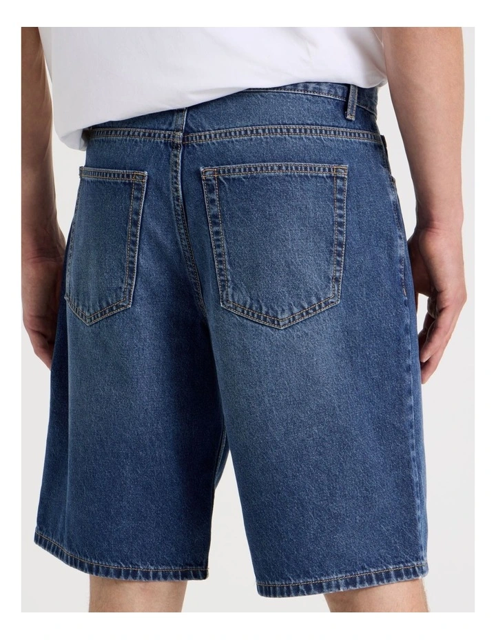 Relaxed Denim Shorts in Mid Blues image 7