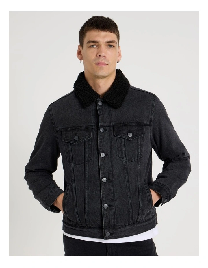 Type 3 Sherpa Trucker Jacket in Black image 3