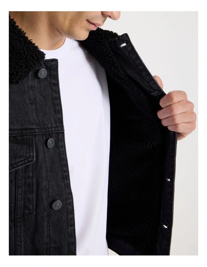 Type 3 Sherpa Trucker Jacket in Black image 4