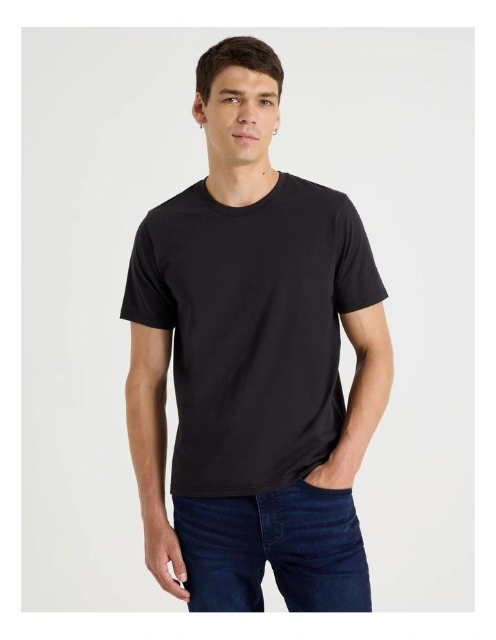 Crew Neck T-Shirt in Black image 4