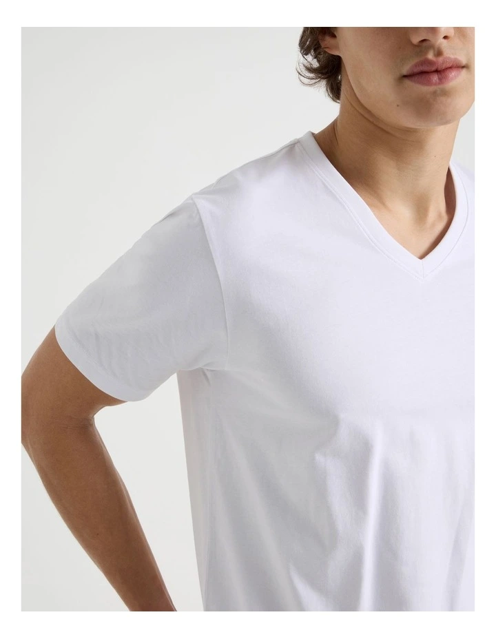 V-Neck T-Shirt in White image 2