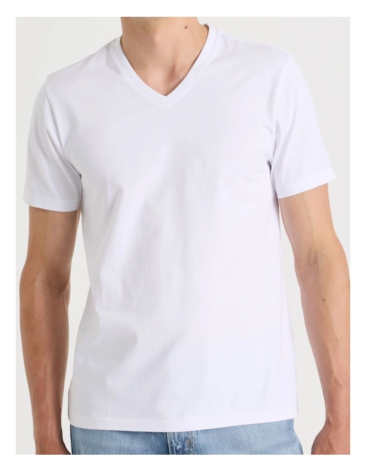 V-Neck T-Shirt in White image 7