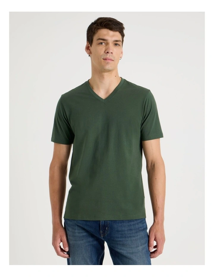 V-Neck T-Shirt in Dark Green image 4