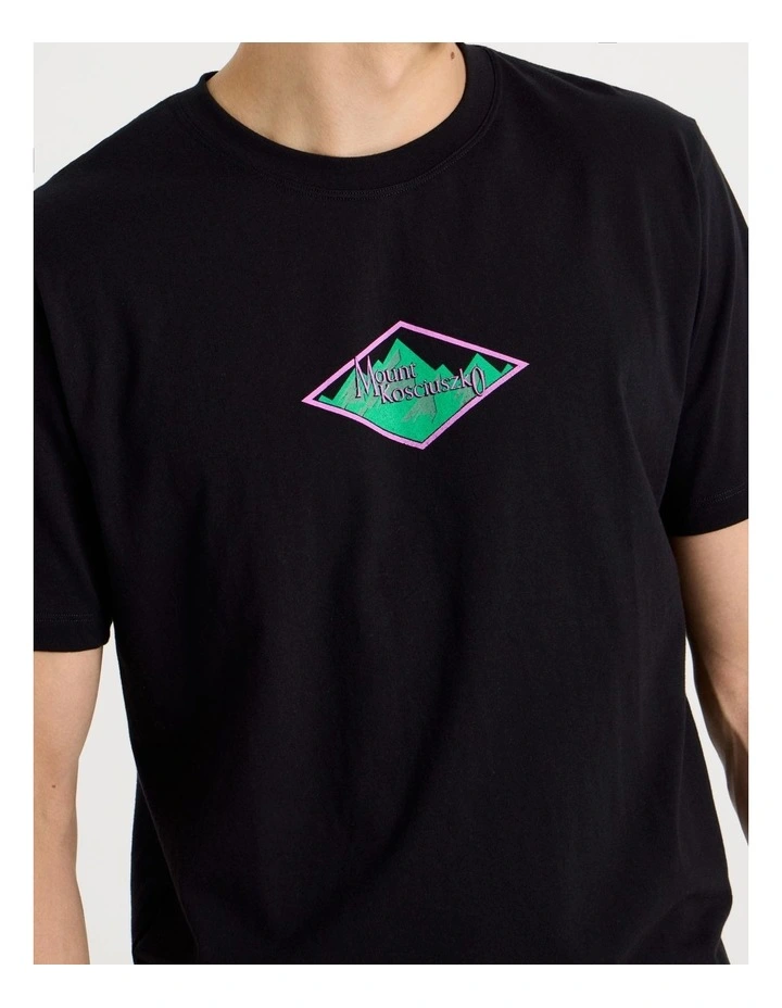 Boxy Graphic T-Shirt Short Sleeve in Black image 4