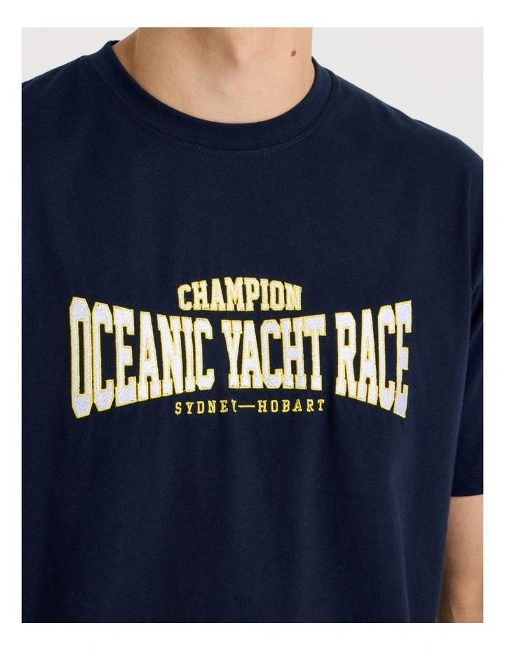 Boxy Graphic T-Shirt Short Sleeve in Navy image 4