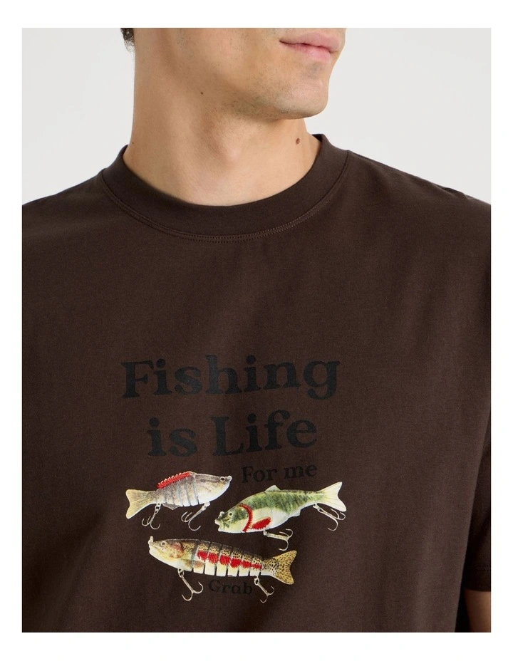 Boxy Graphic T-Shirt Short Sleeve in Brown image 4