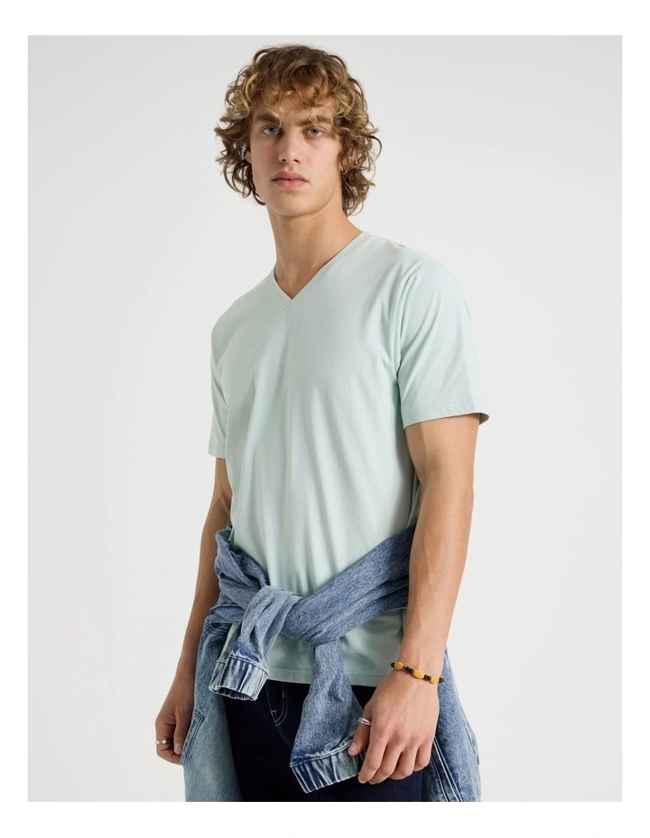 V-Neck T-Shirt in Mint image 1