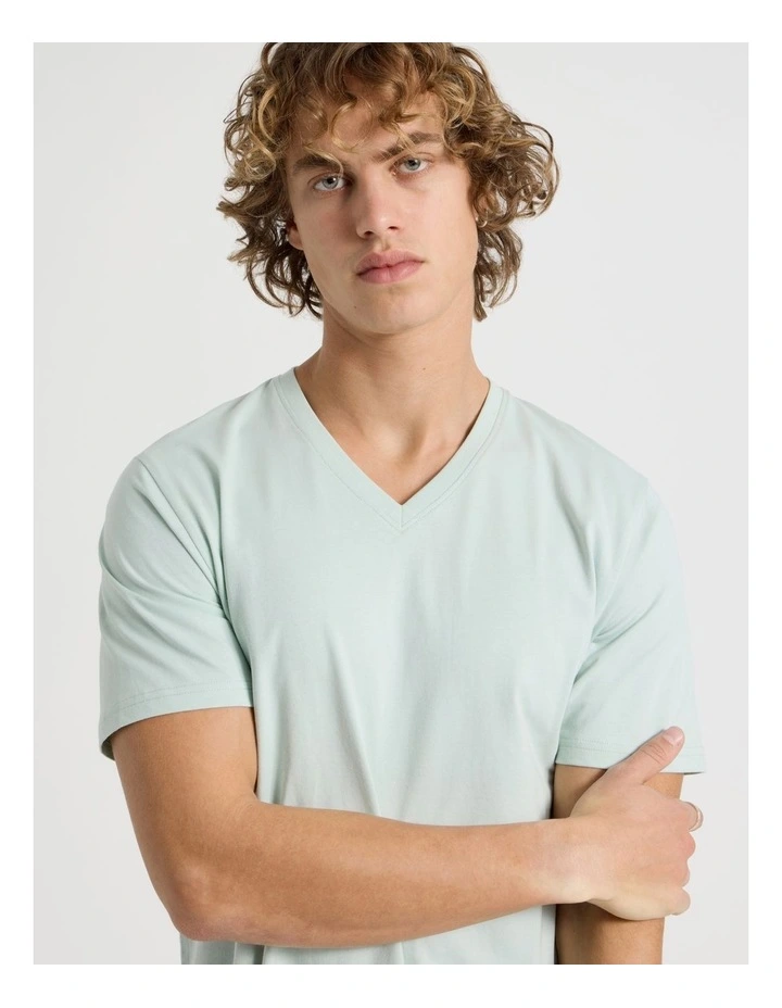 V-Neck T-Shirt in Mint image 2