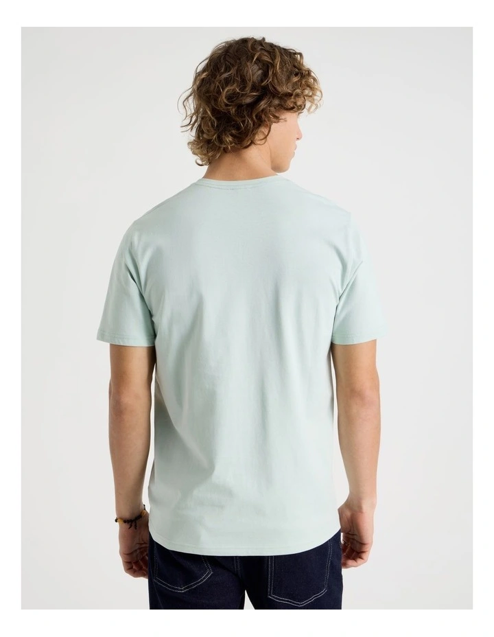 V-Neck T-Shirt in Mint image 6