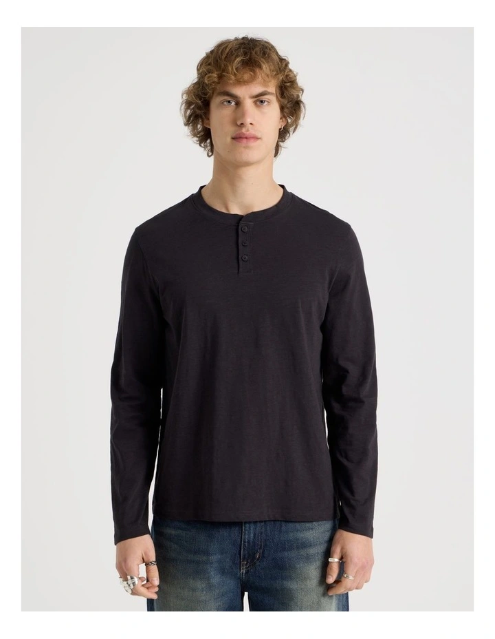 Long Sleeve Henley Slub in Black image 5