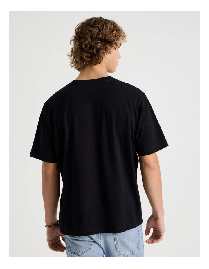 Loose Fit Crew Neck Graphic T-Shirt in Black image 5
