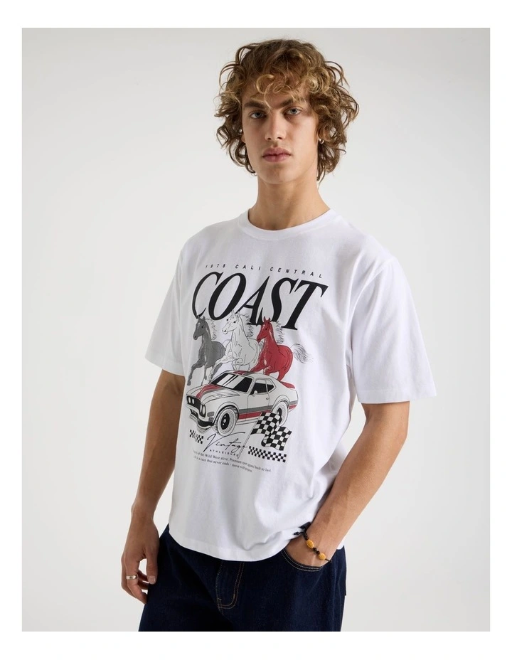 Loose Fit Crew Neck Graphic T-Shirt in White image 1