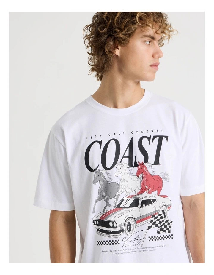 Loose Fit Crew Neck Graphic T-Shirt in White image 3