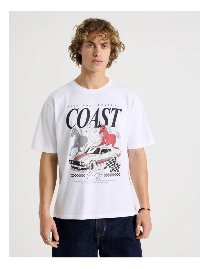 Loose Fit Crew Neck Graphic T-Shirt in White image 4