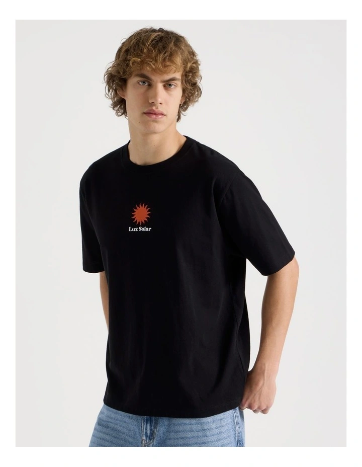 Loose Fit Crew Neck Graphic T-Shirt in Black image 4