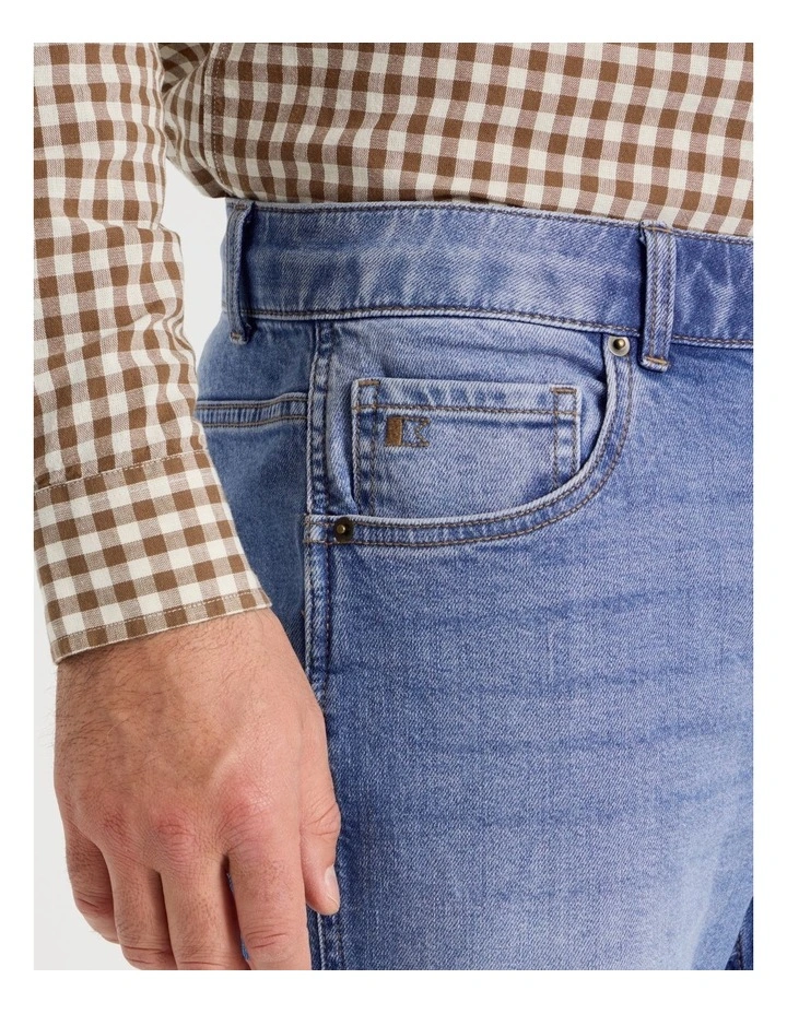 Straight Leg Jean in Light Blue image 4