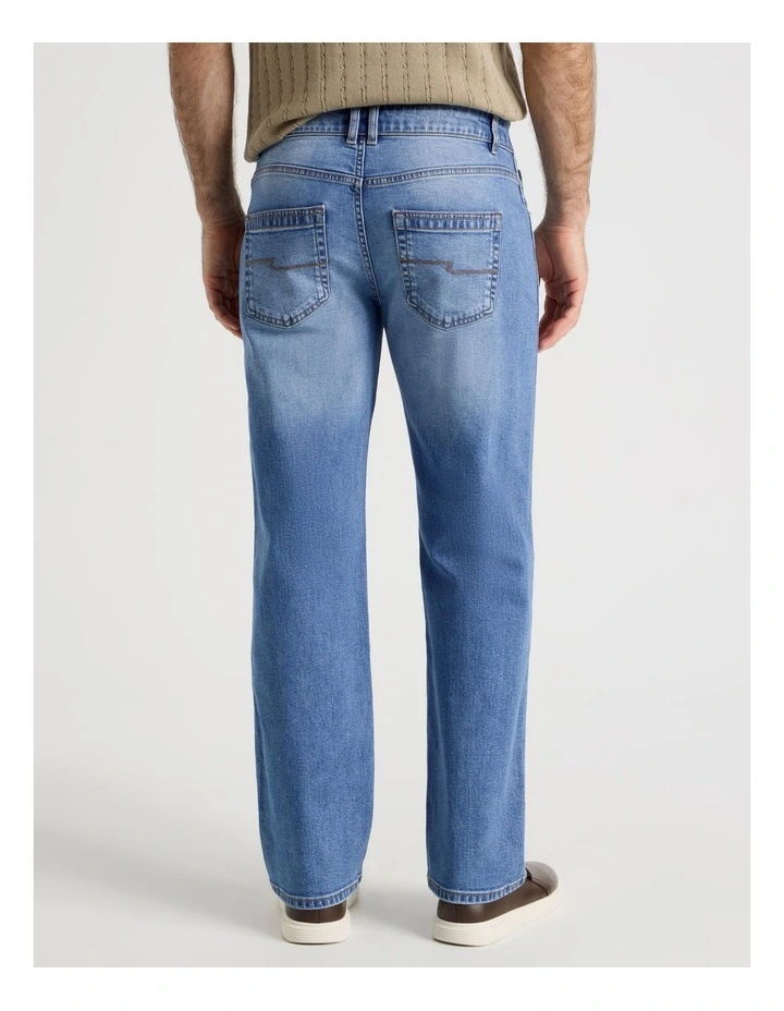 Straight Leg Jean in Light Blue image 6