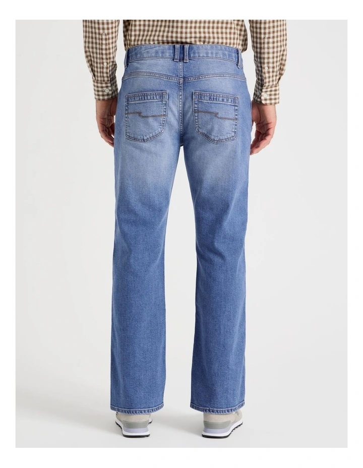 Straight Leg Jean in Light Blue image 6