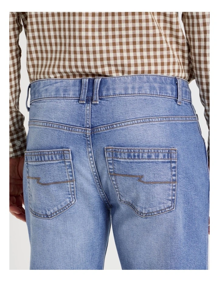 Straight Leg Jean in Light Blue image 7