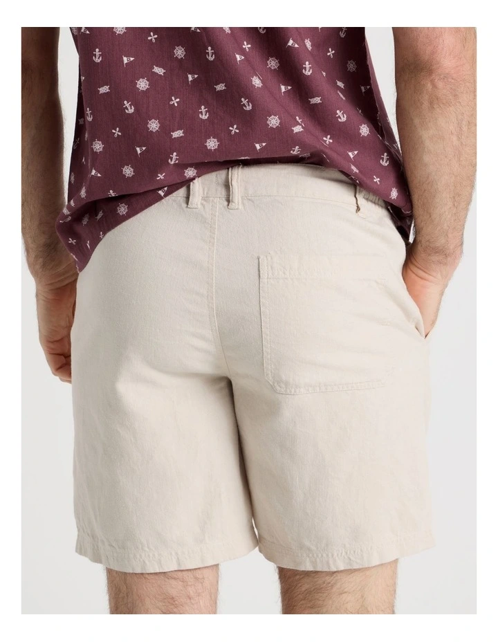 Cotton Linen Short in Sand image 6