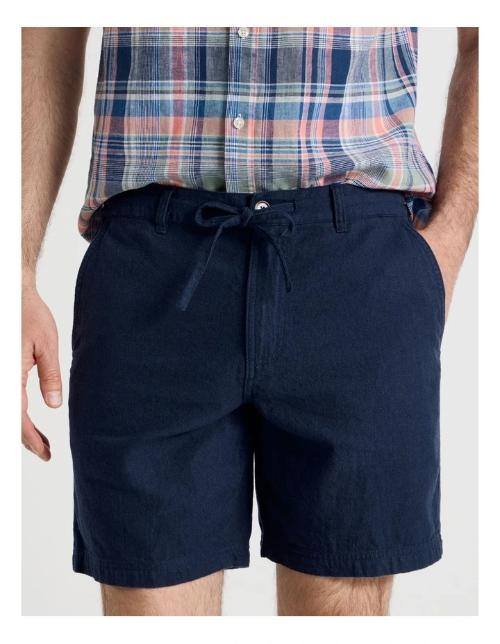 Cotton Linen Short in Navy image 4