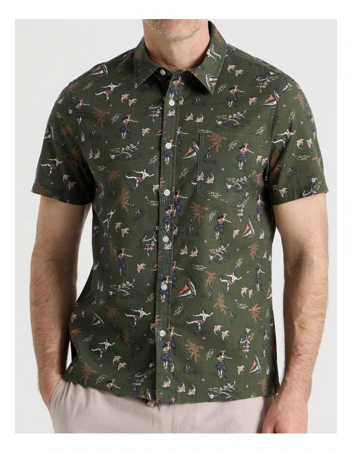 Short Sleeve Shirt in Khaki Island Print image 3