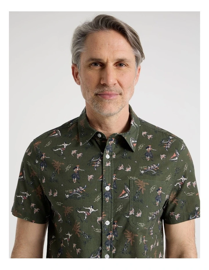Short Sleeve Shirt in Khaki Island Print image 5
