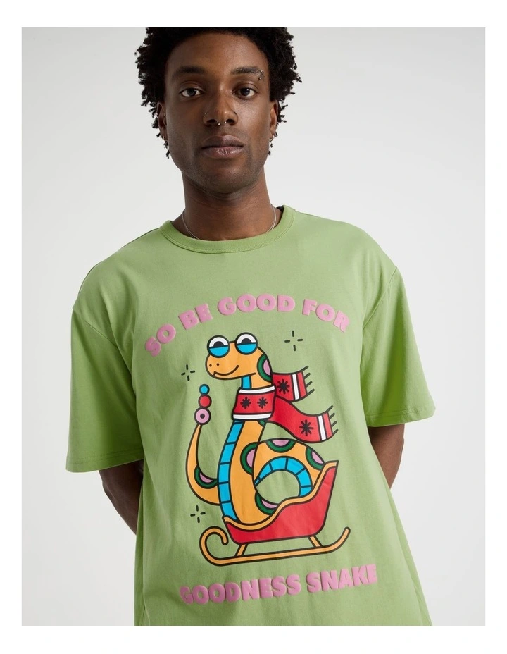 Slayin Snake Placement Print Tee in Green image 4