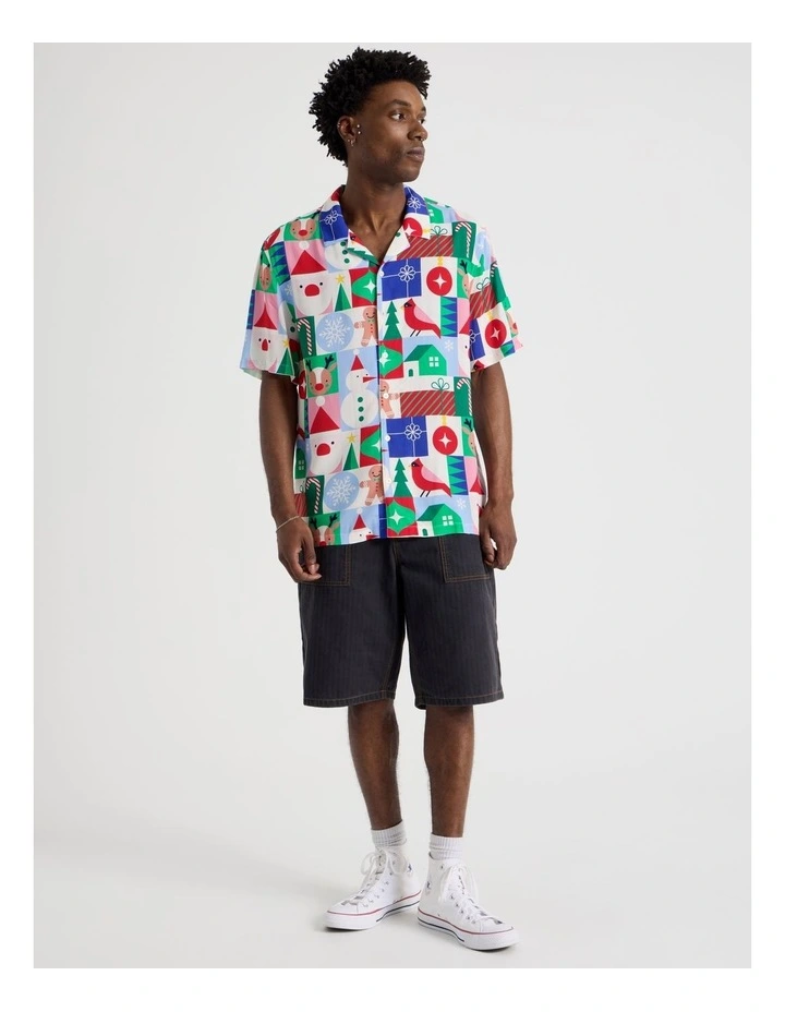 Short Sleeve Shirt in White Wrapping Paper Print image 3