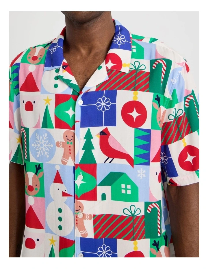 Short Sleeve Shirt in White Wrapping Paper Print image 4