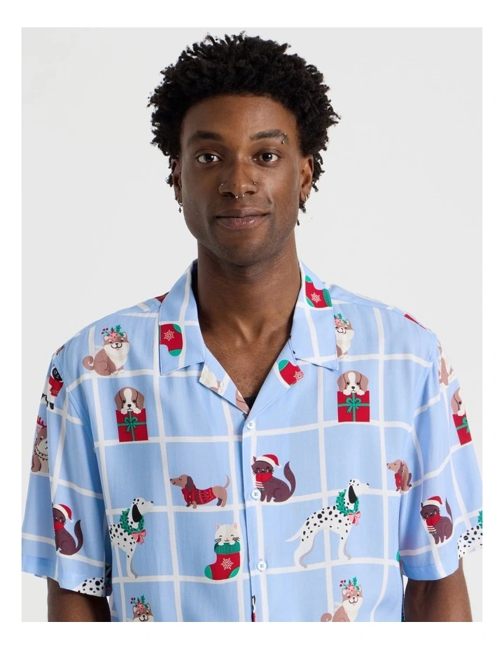 Short Sleeve Shirt in Blue Cats & Dogs Print image 3
