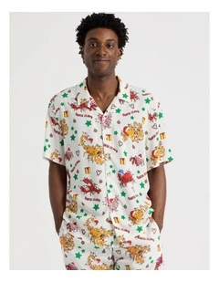 Short Sleeve Shirt in Stone Santa's Seafood Print