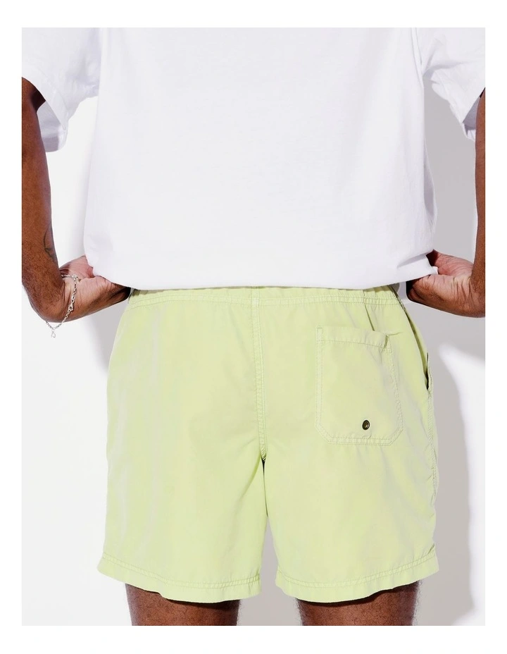 Duo Valley Short in Lime image 6