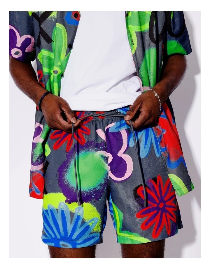 Jairo Print Shorts in Charcoal image 4