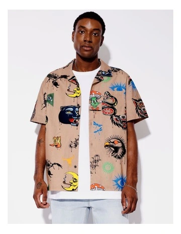 Street Art Print All Gender Oversize Short Sleeve Shirt in Brown