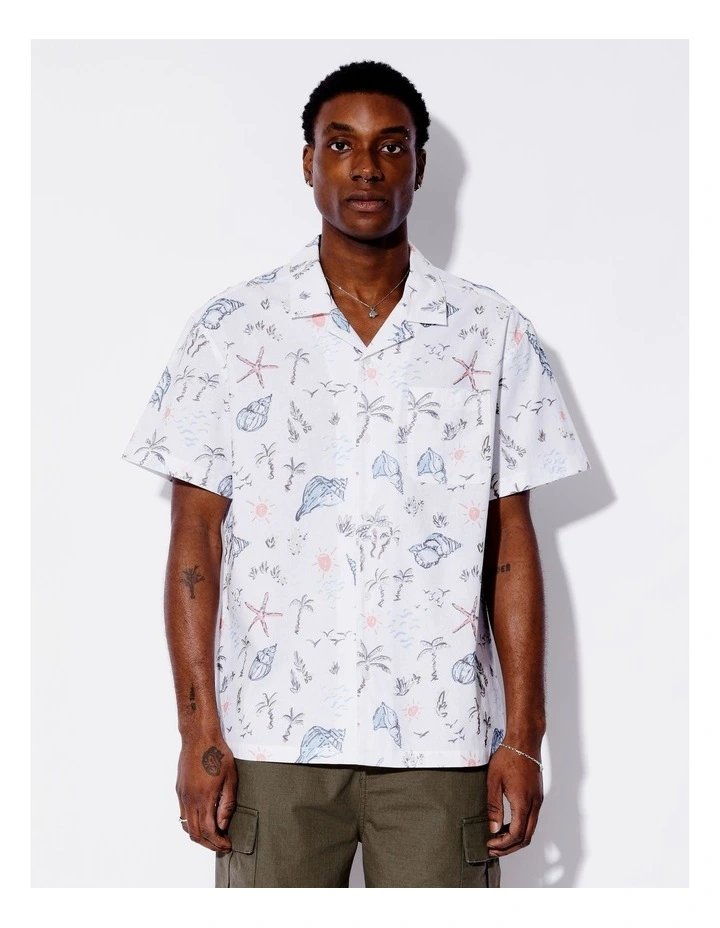 Coral Coast Print Short Sleeve Oversize All Gender Shirt in White image 4