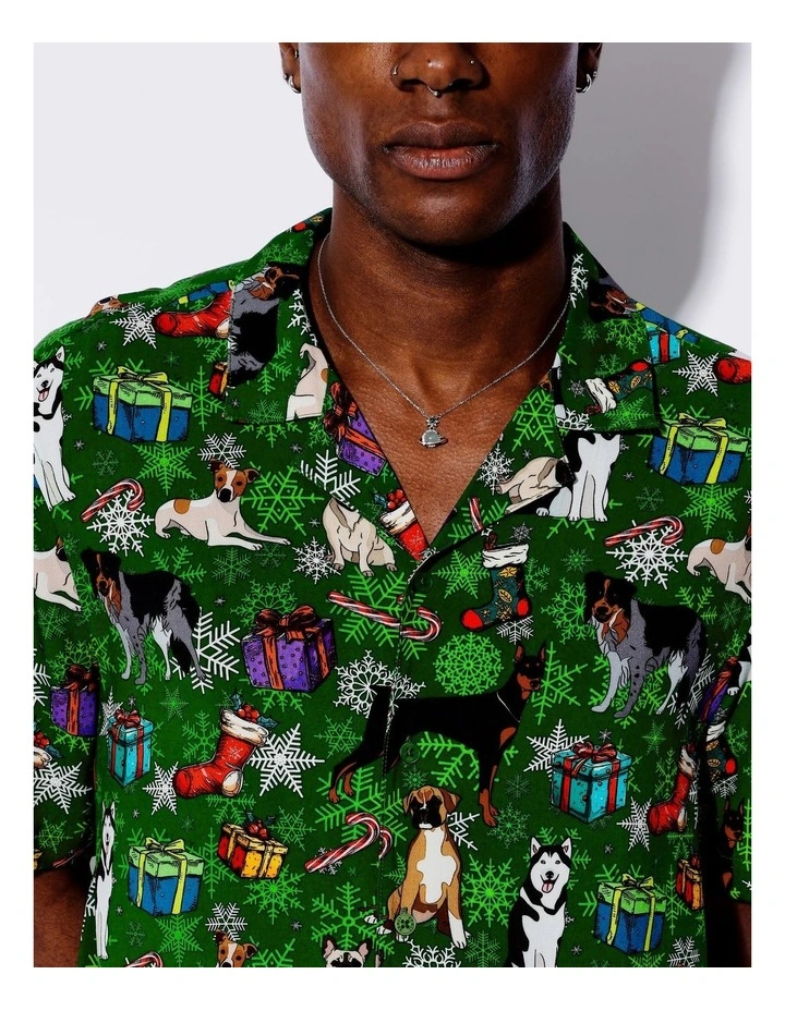 Cartoon Xmas Kitty Print Rayon Short Sleeve Shirt in Green image 4