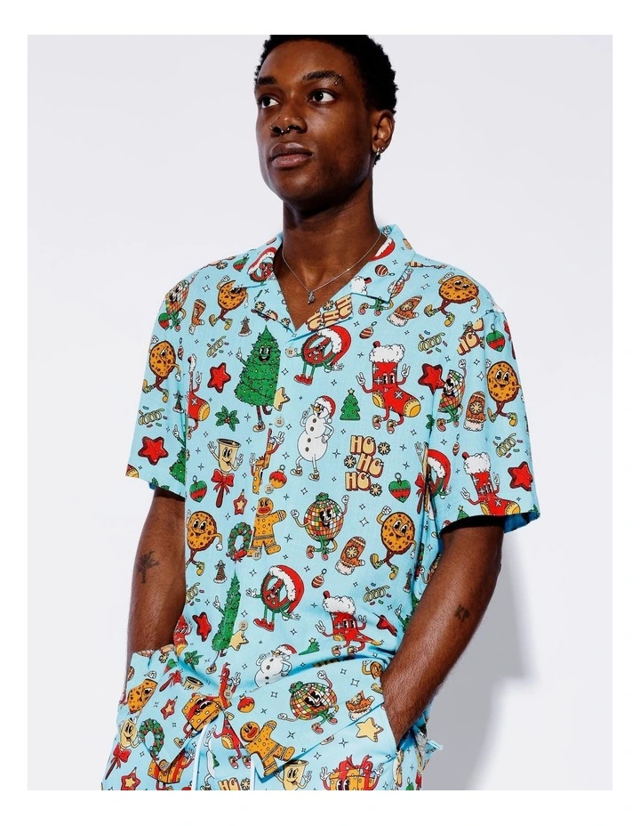 Blue Christmas Print Linen Blend Short Sleeve Shirt in Blue image 2