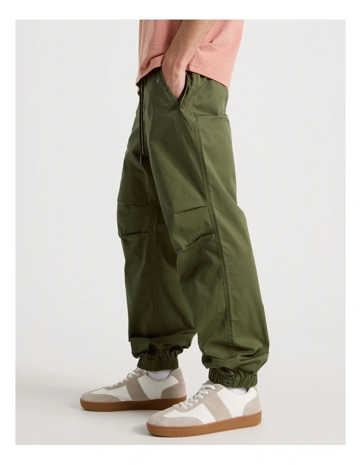 Parachute Pants in Green image 2