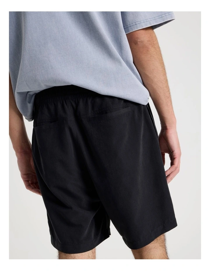 Light Weight Duo Short in Black image 7