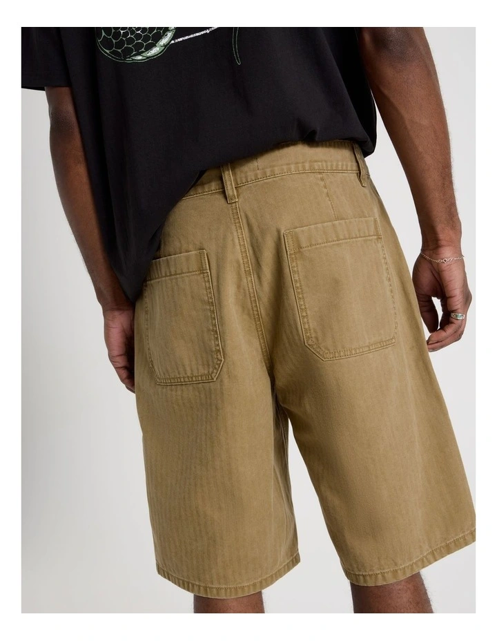 Washed Herringbone Short in Sand image 6