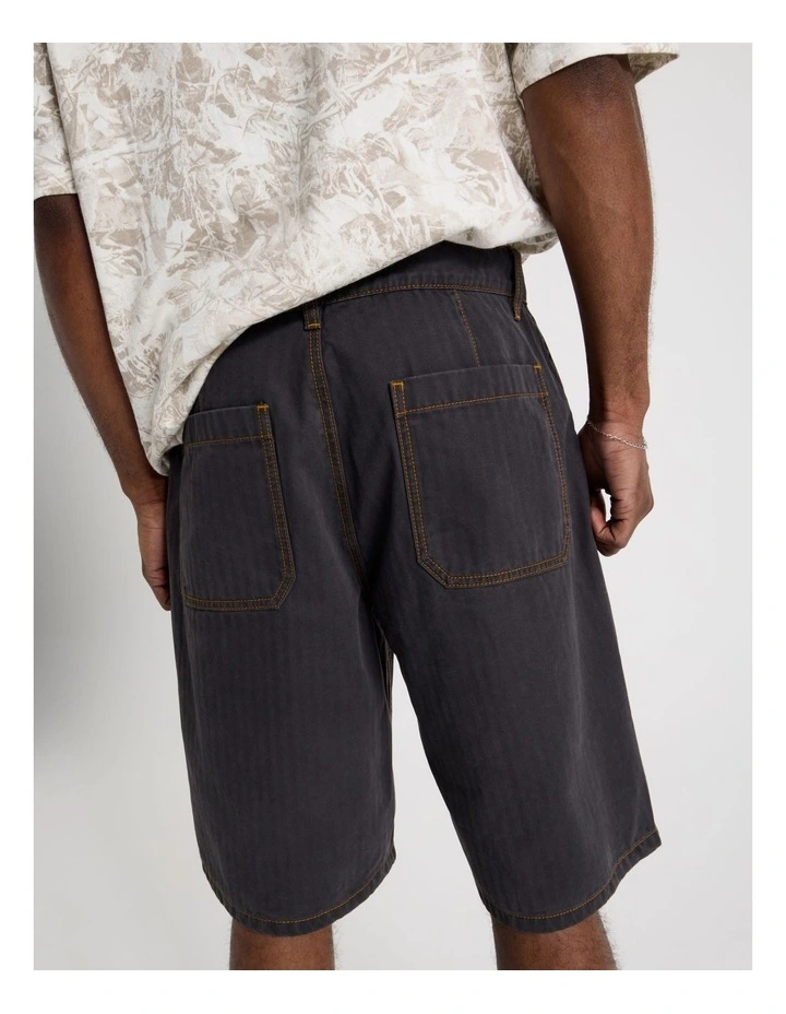 Washed Herringbone Short in Navy image 6