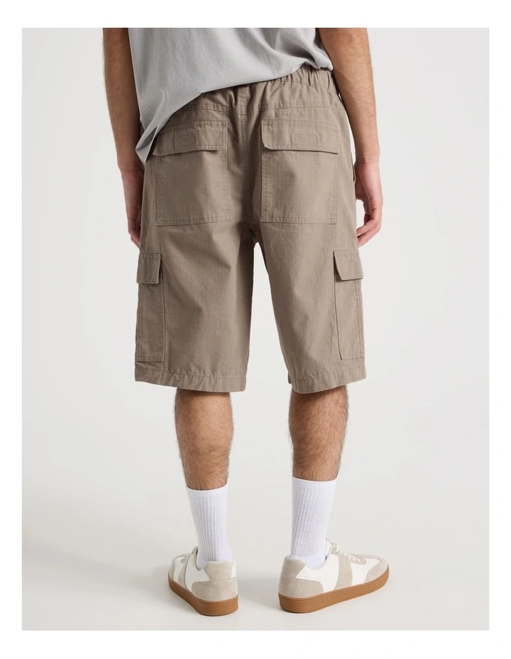 Rip Stop Cargo Short in Brown image 6