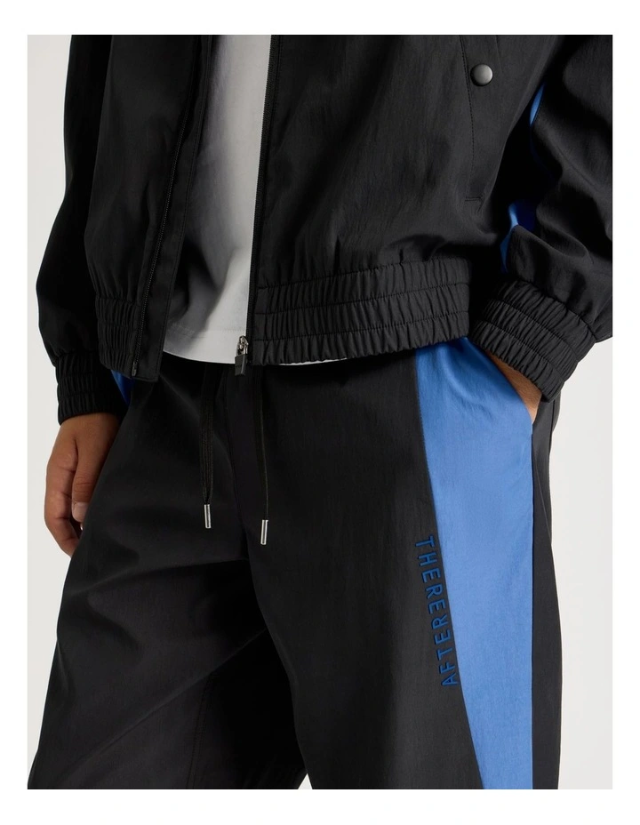Retro Trackpant in Black image 3