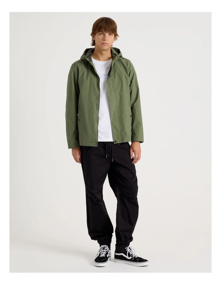 Techno Anorak in Olive image 2
