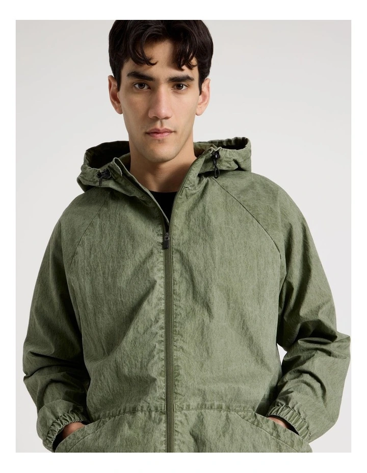 Raglan Sleeve Spray Jacket in Green image 2