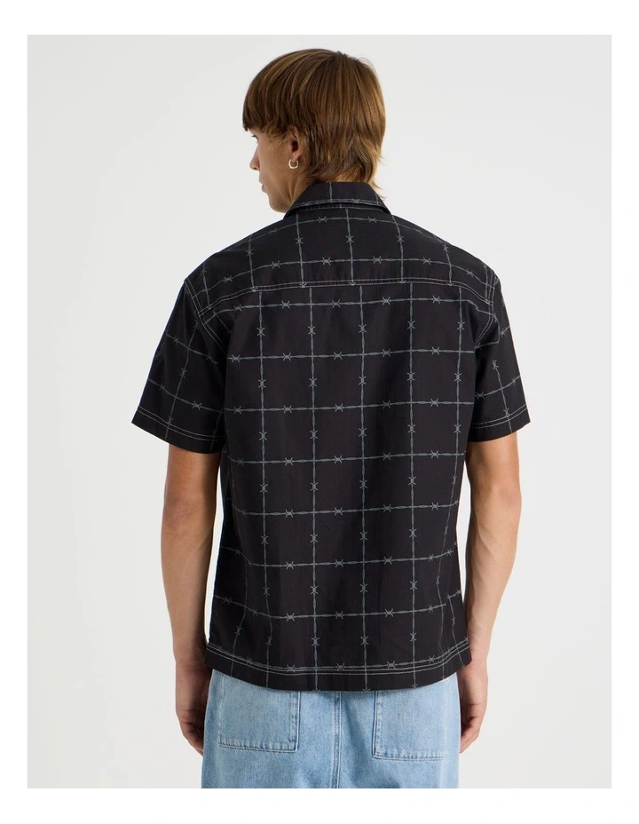 Barbed Print Short Sleeve Shirt in Black image 5