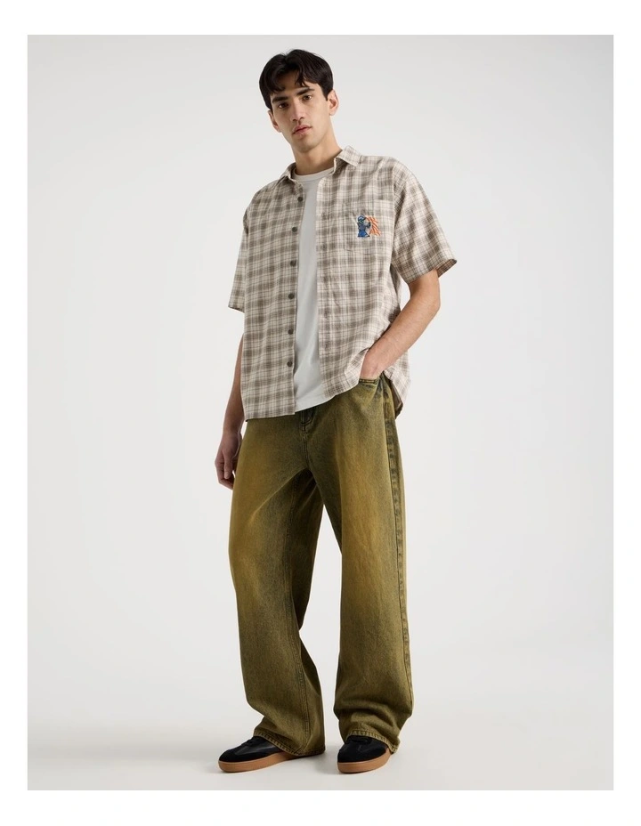 Graffiti Short Sleeve Shirt in Cream Check image 2