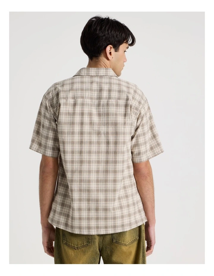 Graffiti Short Sleeve Shirt in Cream Check image 6