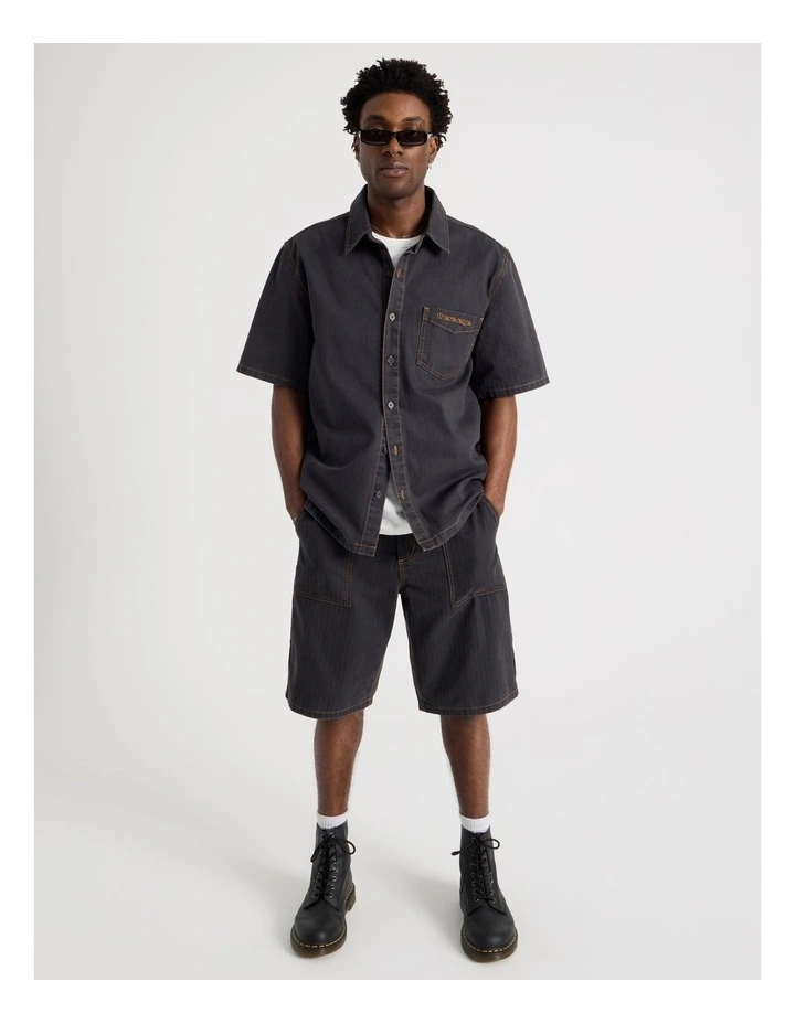 Boxy Herringbone Short Sleeve Shirt in Navy image 2
